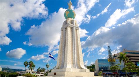 Monumento Al Salvador Del Mundo In San Salvador Expedia