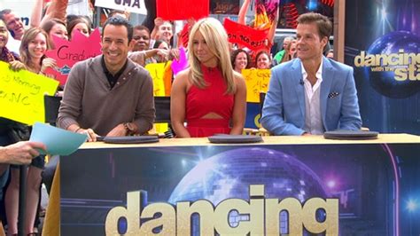 Dancing With The Stars Season 16 Finale Kellie Pickler Freestyle Brings Dwts Judge To Tears
