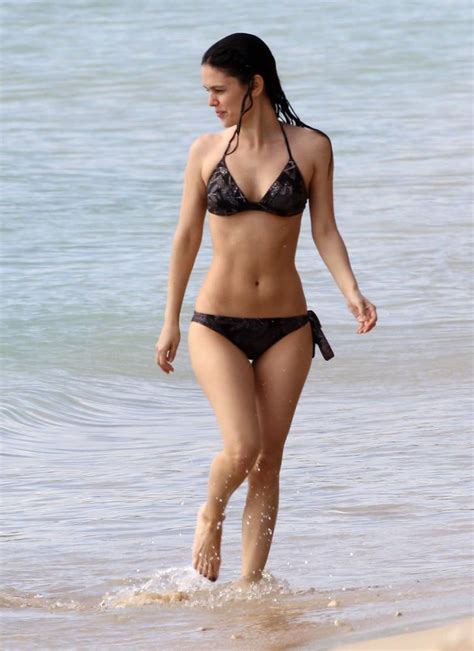 The Ultimate Celebrity Bikini Gallery Bikinis Cobie Smulders Bikini