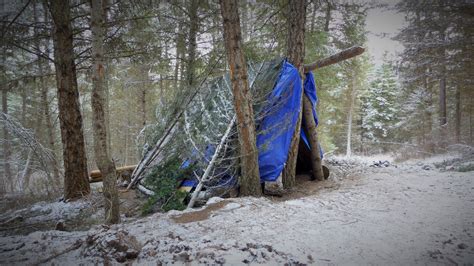 Video This Prepper Builds An Unbelievable Winter Shelter Shack