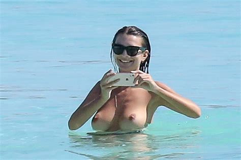 Emily Ratajkowski Topless At The Beach NEW PICS