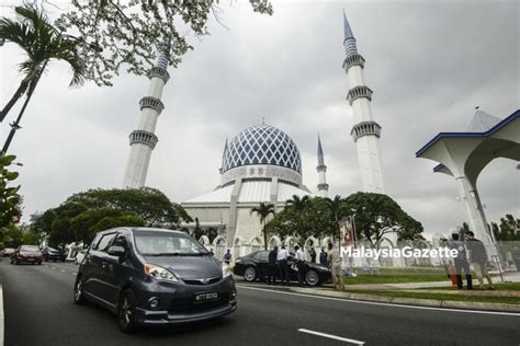 Kuarters masjid negeri shah alam mp3 & mp4. Banyak lagi masjid di Selangor dibuka solat Jumaat esok