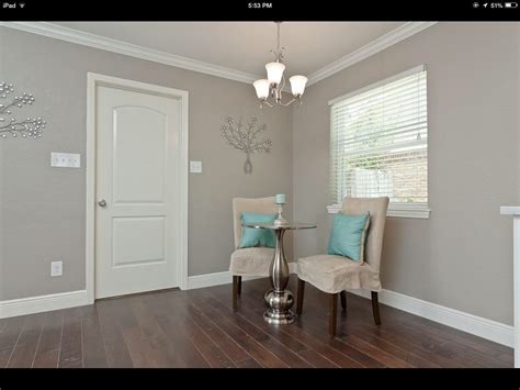 20 Light Taupe Paint Living Room