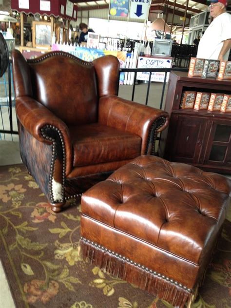 No matter what your budget, you can redecorate your entire house or add elements here and there to create this rustically charming look. Love this Cowhide Western Furniture Store for some ...
