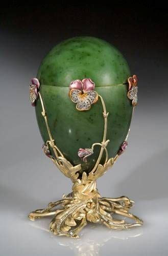 The egg was created in louis xvi style and it consists of a solid 18k gold reeded case resting on a. 822 best images about Faberge eggs on Pinterest | Nicholas ...