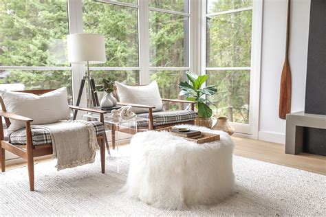 18 Small Coffee Tables For Small Living Rooms