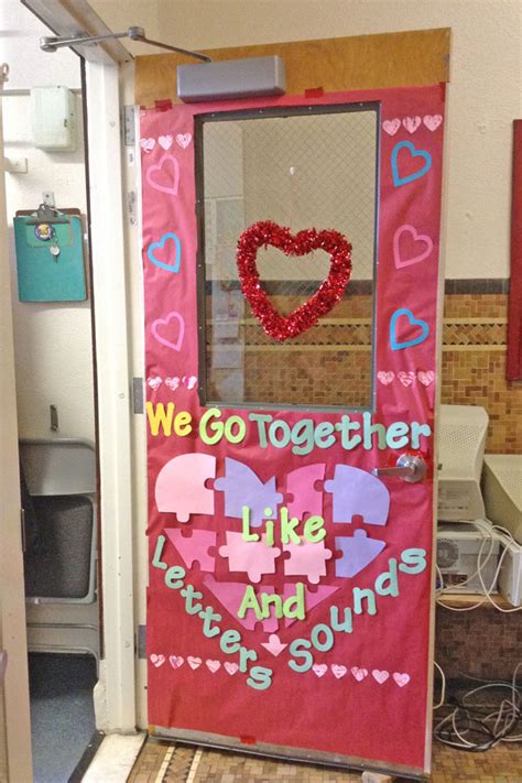 27 Creative Classroom Door Decorations For Valentines Day