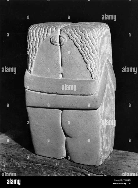 Der Kuss Skulptur Brancusi Fotos Und Bildmaterial In Hoher Auflösung Alamy