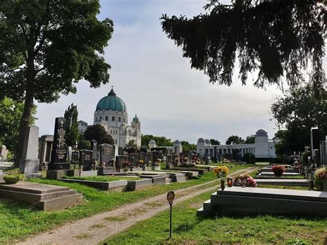 Central Cemetery Kids Love Vienna