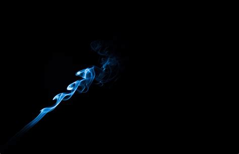 무료 이미지 빛 연기 불 어둠 푸른 담배 세례반 컴퓨터 벽지 흡연자 코너 5236x3385