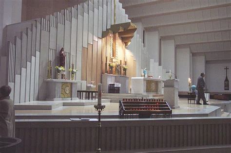 It's the spirit of the word. interior_altar_sideview | Church Of Christ The King