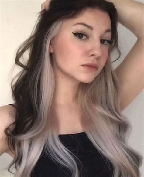 Peekaboo Hair In 2021 Hair Color Underneath Peekaboo Hair Hair