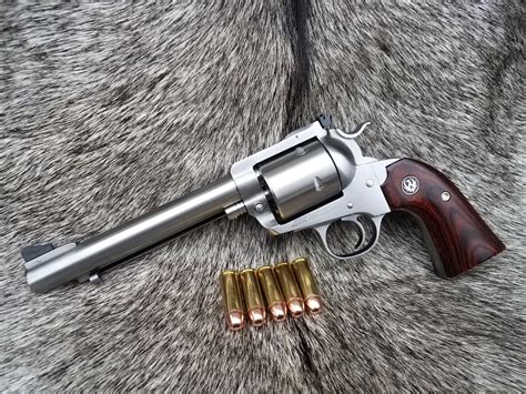 454 Casull Vs 45 Colt Unleashing The Power In The Wild West The Deer