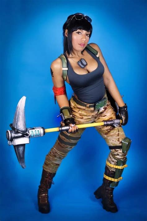 Fortnite Cosplay Gamergirls Hot Cosplay Cosplay Girls Taking Over The World First Game