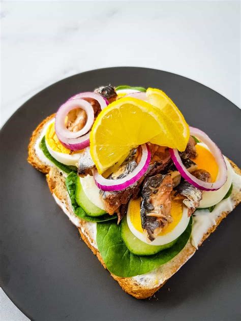 easy sardine sandwich hint of healthy