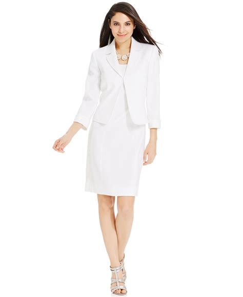 21 Wonderful Women White Dress Suits