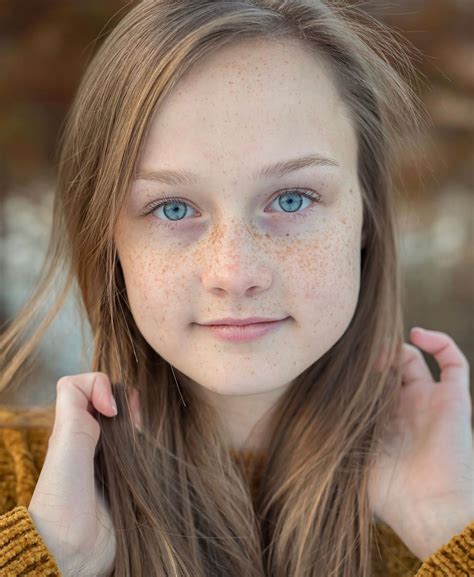 cute girl dresses freckles girl face cute girls faces portrait quick headshot photography