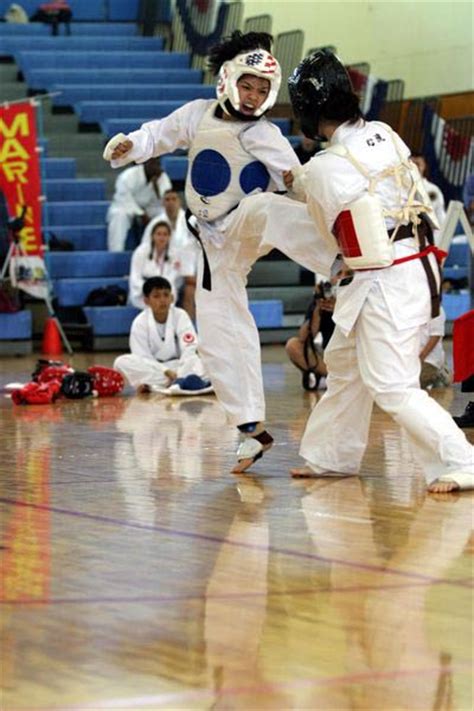 Why don't you invite her? Karate - Sports Pictures, Photos, Diagrams, Images ...