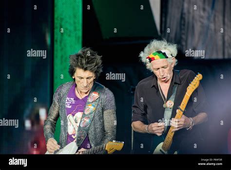Ron Wood Keith Richards The Rolling Stones Stock Photo Alamy