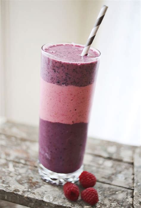 20 Amazingly Healthy Layered Smoothie Recipes Roxys Kitchen