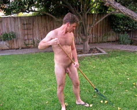 Milf Doing Lawn Work Naked HD Photos Site Comments 2