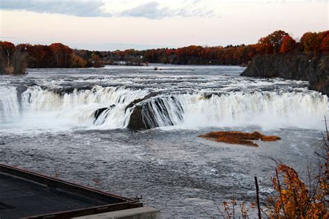 peak leaf peeping season is the perfect time to visit albany county learn about the top spots