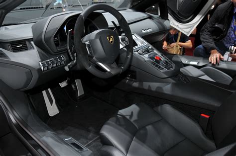 Filelamborghini Interior 5488110709 Wikimedia Commons