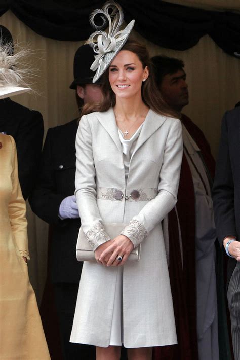 Kate Middletons ‘conservative Style Is Critiqued By Designer