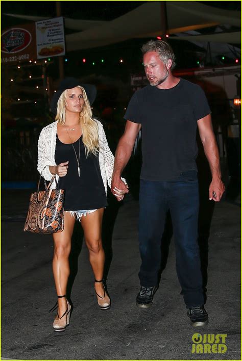 Photo Jessica Simpson Gets Back Into Her Daisy Dukes Photo Just Jared