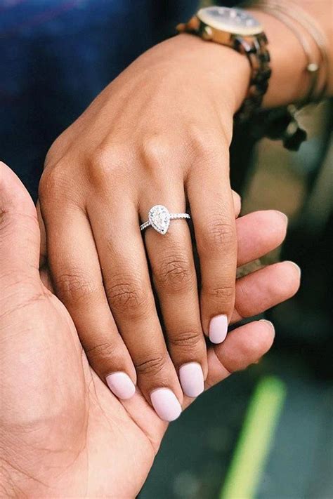 33 Stunning Teardrop Engagement Rings You Ll Be Completely Obsessed With Simplewedding Tear