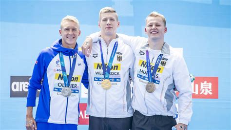Florian wellbrock là siêu sao trẻ bơi đường trường của đức nổi lên từ 2018. "Historischer Tag" für die Freiwasserschwimmer: Wellbrock ...