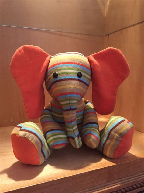 It's just 2 pattern pieces (each cut double, so 4 pieces of fabric). Image result for memory free bear pattern Elephant ...