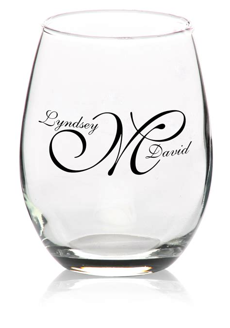 Want monogrammed glasses that bewitch and beguile your guests? Monogrammed Plastic Wine Glasses For Wedding | Les Baux-de ...