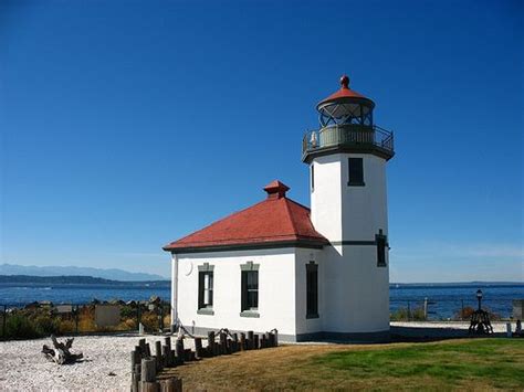 Alki Point Lighthouse 1913 Seattle Washington Usa Visit Seattle