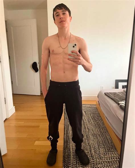 Actor Elliot Page Shows Off Six Pack Abs In New Shirtless Selfie