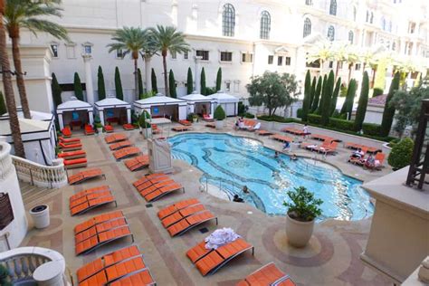 Caesars Palace Pool One Of The Best Pools In Las Vegas