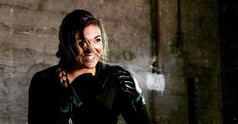 Man Thinks Women Can T Fight Men In Mma Anna Dempster Disagrees Metro News