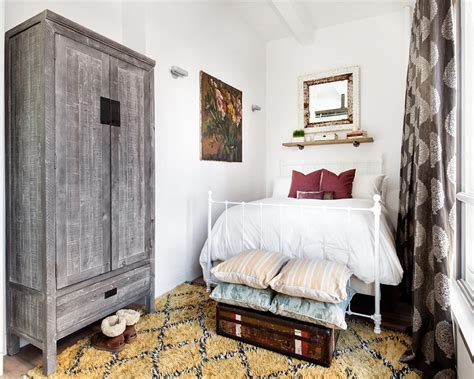 Push through into a secret garden and make your home bloom. 10 Neutral Bedrooms That Are Far From Boring | HGTV's ...