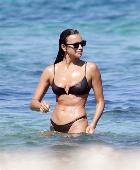 Irina Shayk On Beach Photos The Fappening Stars