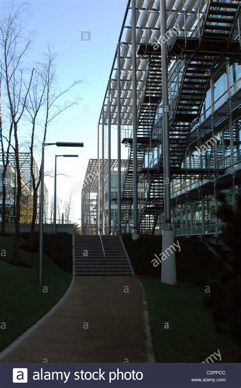 Chiswick Park Business Park Hi Res Stock Photography And Images Alamy