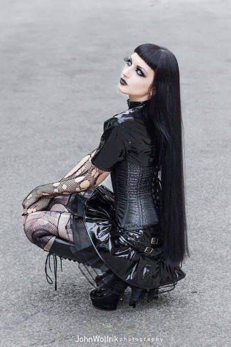 Pin By Guilden Stern On Goth Art Goth Beauty Gothic Outfits Gothic Fashion