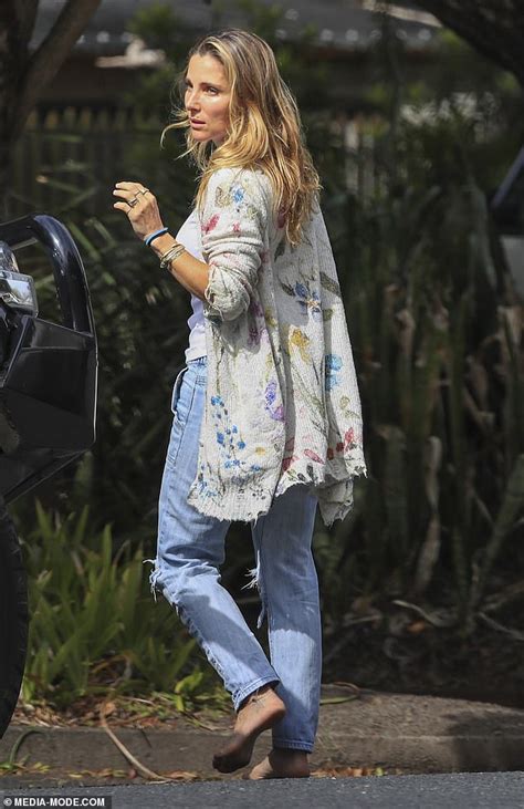 Elsa Pataky Shows Off Her Dainty Latin Foot Tattoo As Goes Barefoot In Byron Bay Daily Mail Online