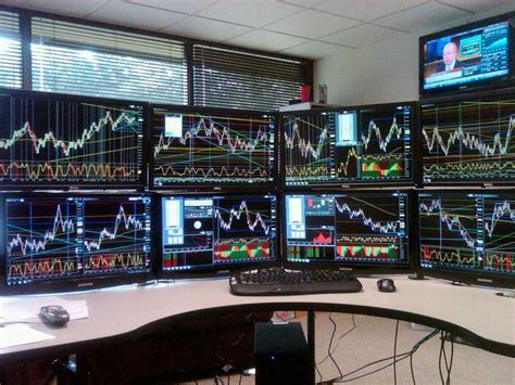 Currency Trading Room Provides Explanations On How Traders Enter And