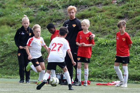 VJS:n kauden 2020-2021 valmentajat ja joukkuerakenne | VJS | Jalkapalloyhteisö sinulle.