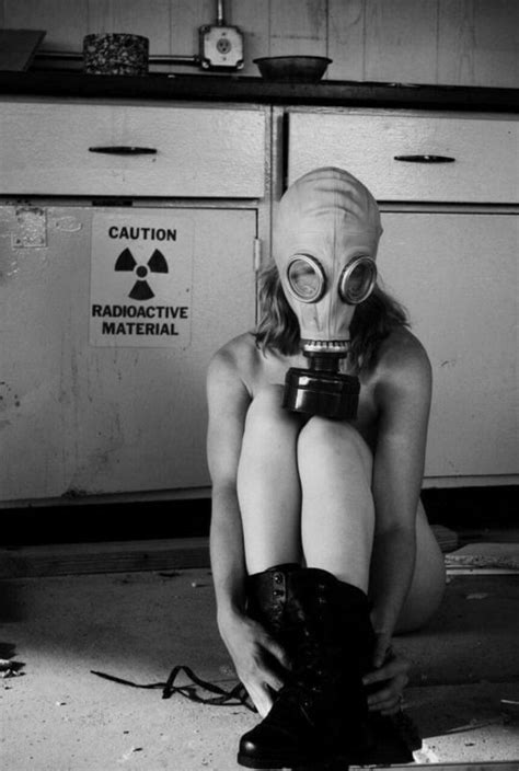 Pin By Horror World On The Gas Chamber Gas Mask Girl Gas Mask Mask Girl
