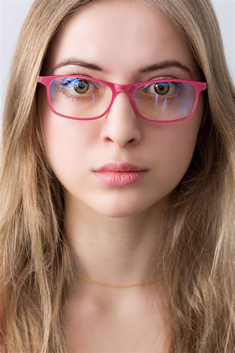 A Cool Collection Of Eyeglass Frames For Women With Round Faces Fashionhance