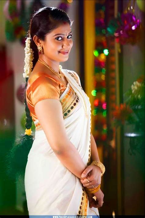 Malayalam Actress Rachana In Kerala Saree As A Homely Actress Large
