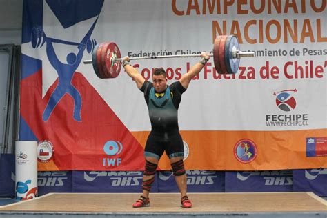 We will also look at who is arley mendez, how he become famous, arley mendez's girlfriend, who is arley mendez dating now. Arley consigue bronce en arranque tras recuperarse de su ...