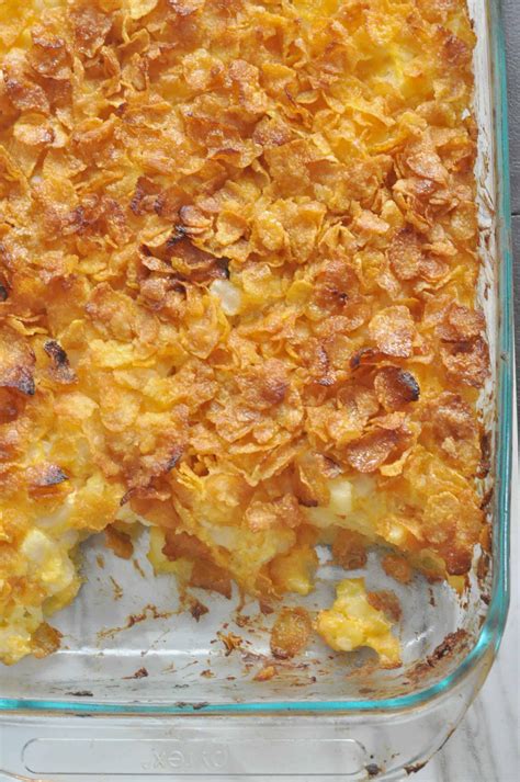 Cheesy potato casserole with corn flake topping this easy potato casserole is creamy. Corn Flakes Potato Casserole - Dining with Alice