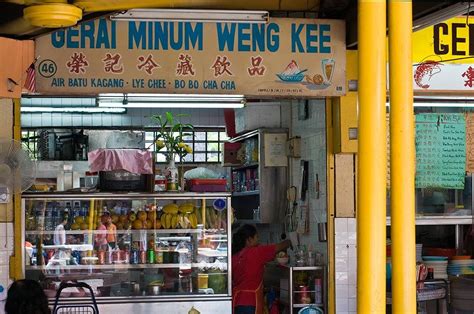 The secret to their abc lies in the gula melaka syrup drizzled all over the shaved ice. 13 Best Street Food In PJ Old Town Every Foodie Must Try ...